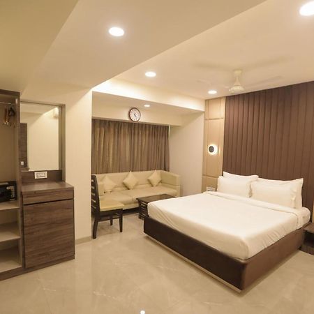 Hotel Naaz Executive Bombay Esterno foto