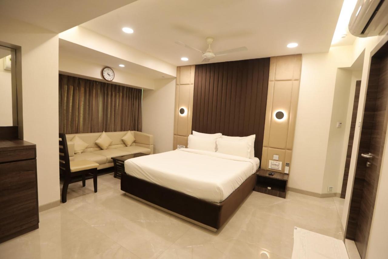 Hotel Naaz Executive Bombay Esterno foto