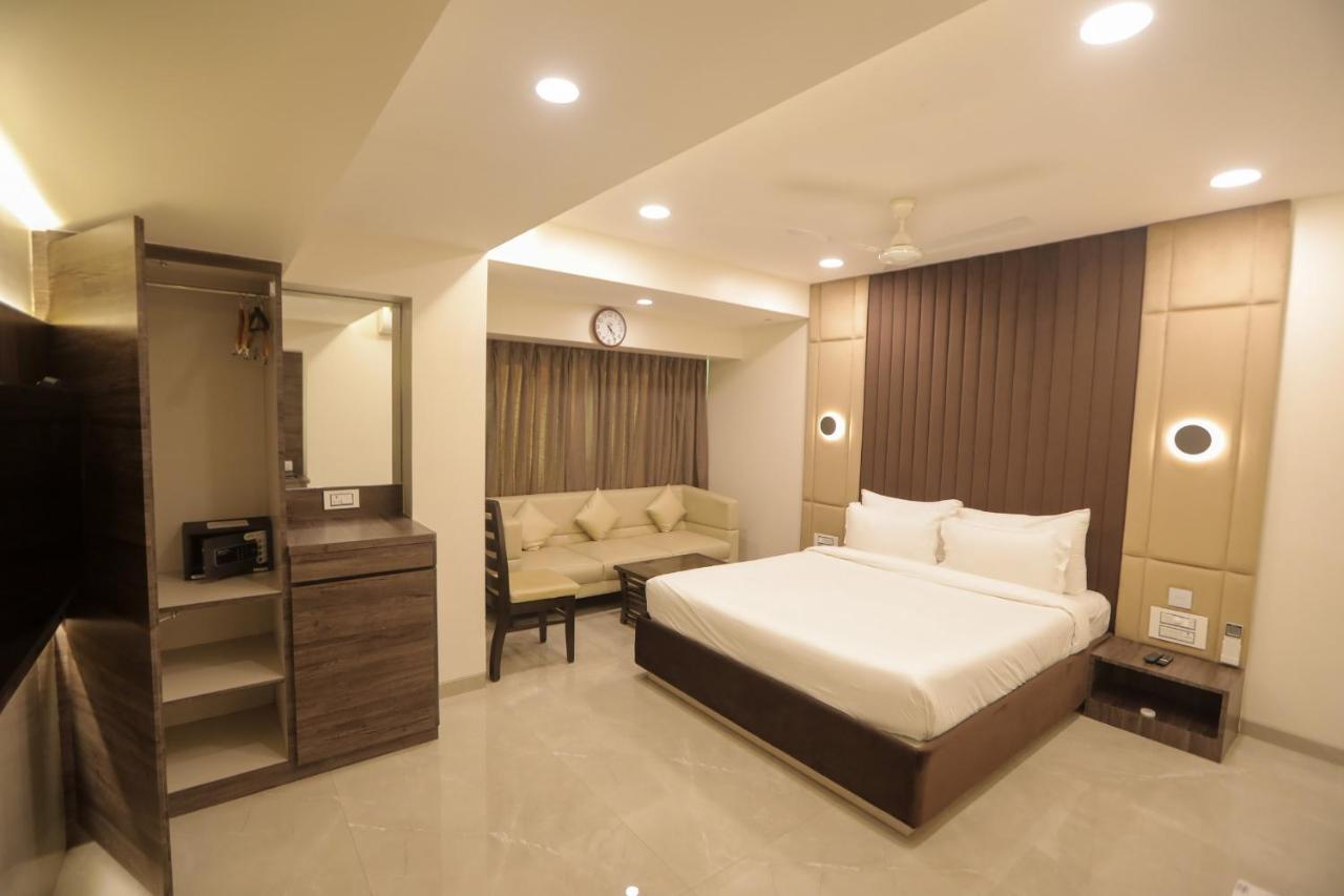 Hotel Naaz Executive Bombay Esterno foto
