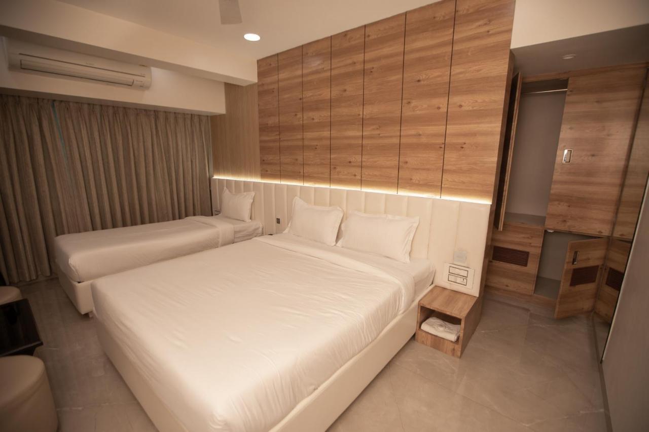 Hotel Naaz Executive Bombay Esterno foto