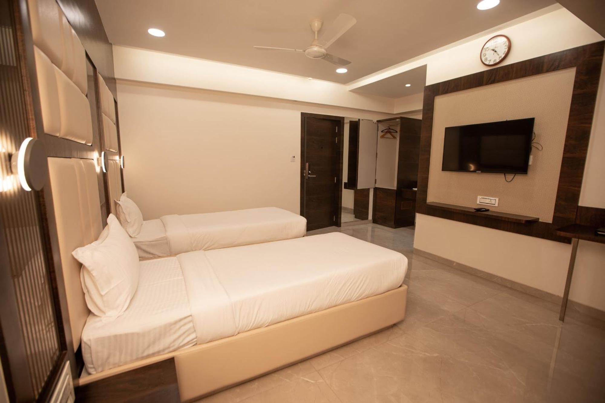 Hotel Naaz Executive Bombay Esterno foto